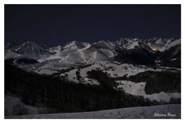 Paysage de nuit en raquettes du coté de Bagneres de Bigorre - Hautes Pyrénées